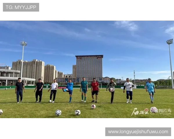 凯发足球官网下载手机版用户界面简洁直观，操作便捷，适合各年龄段足球爱好者使用体验